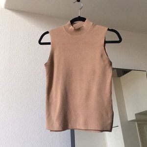 Uniqlo Sleeveless Sweater